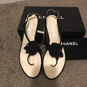 Authentic Chanel Black Camellia Sandals Sz 39.5
